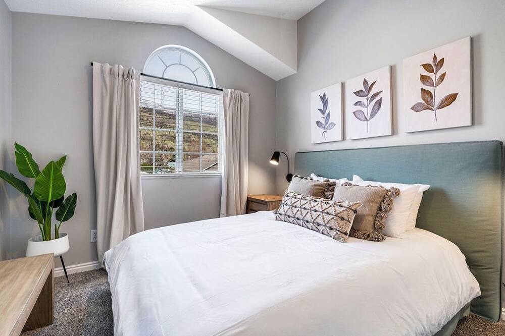 Photo of Bedroom in Farmington