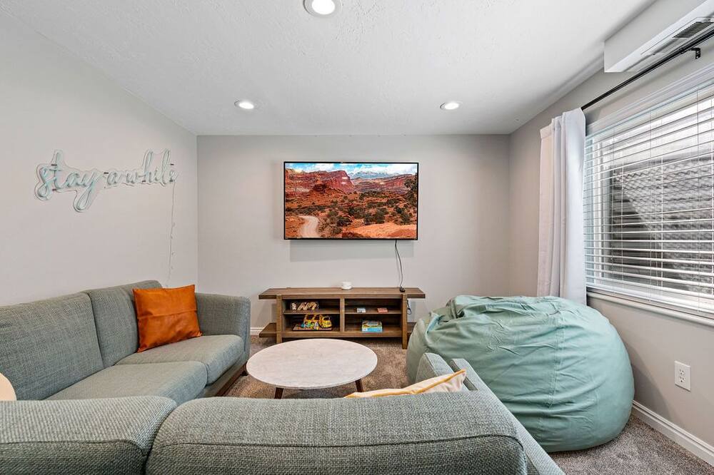 Photo of Livingroom in Farmington