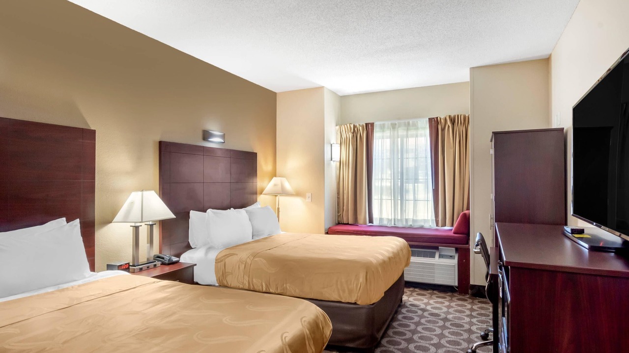 Photo of Bedroom in Overland Park