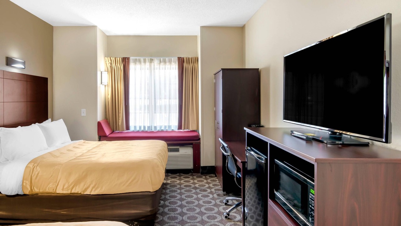 Photo of Bedroom in Overland Park