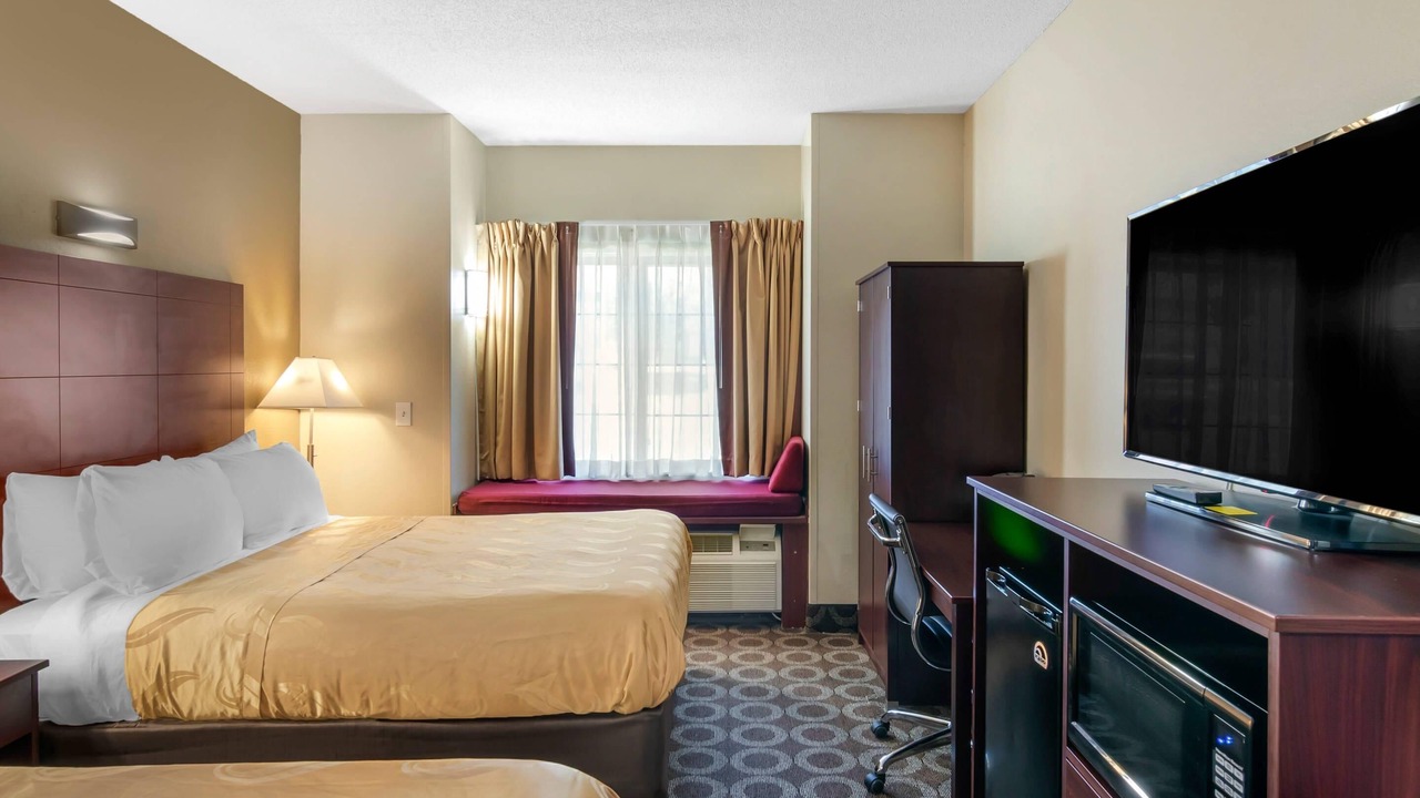 Photo of Bedroom in Overland Park