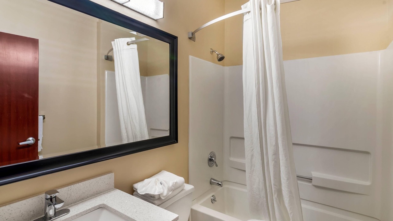 Photo of Bedroom in Overland Park