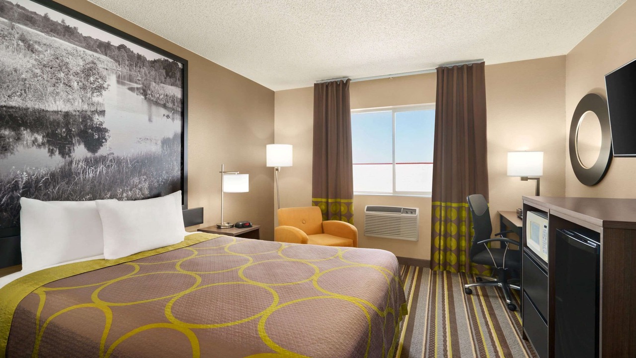 Photo of Bedroom in Liberal