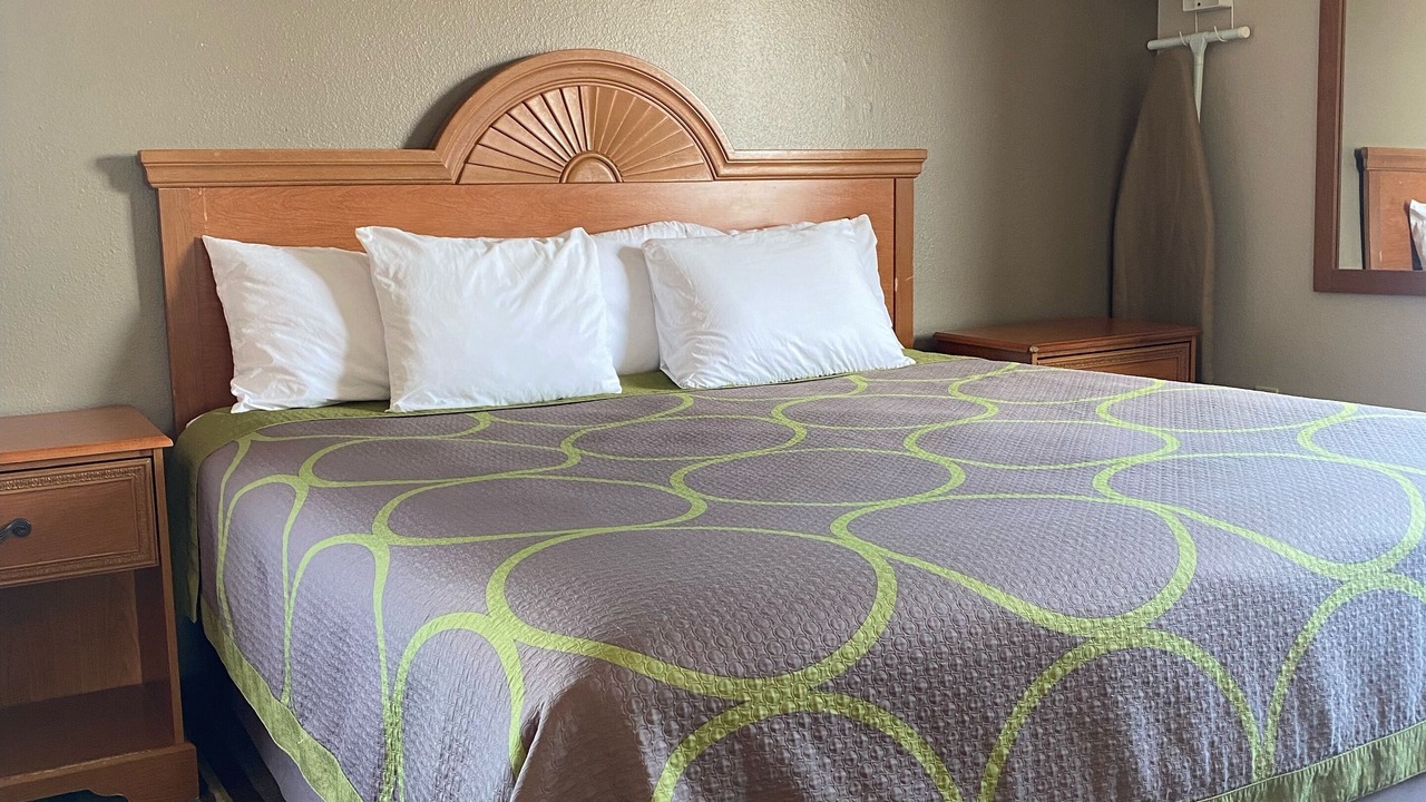 Photo of Bedroom in Liberal
