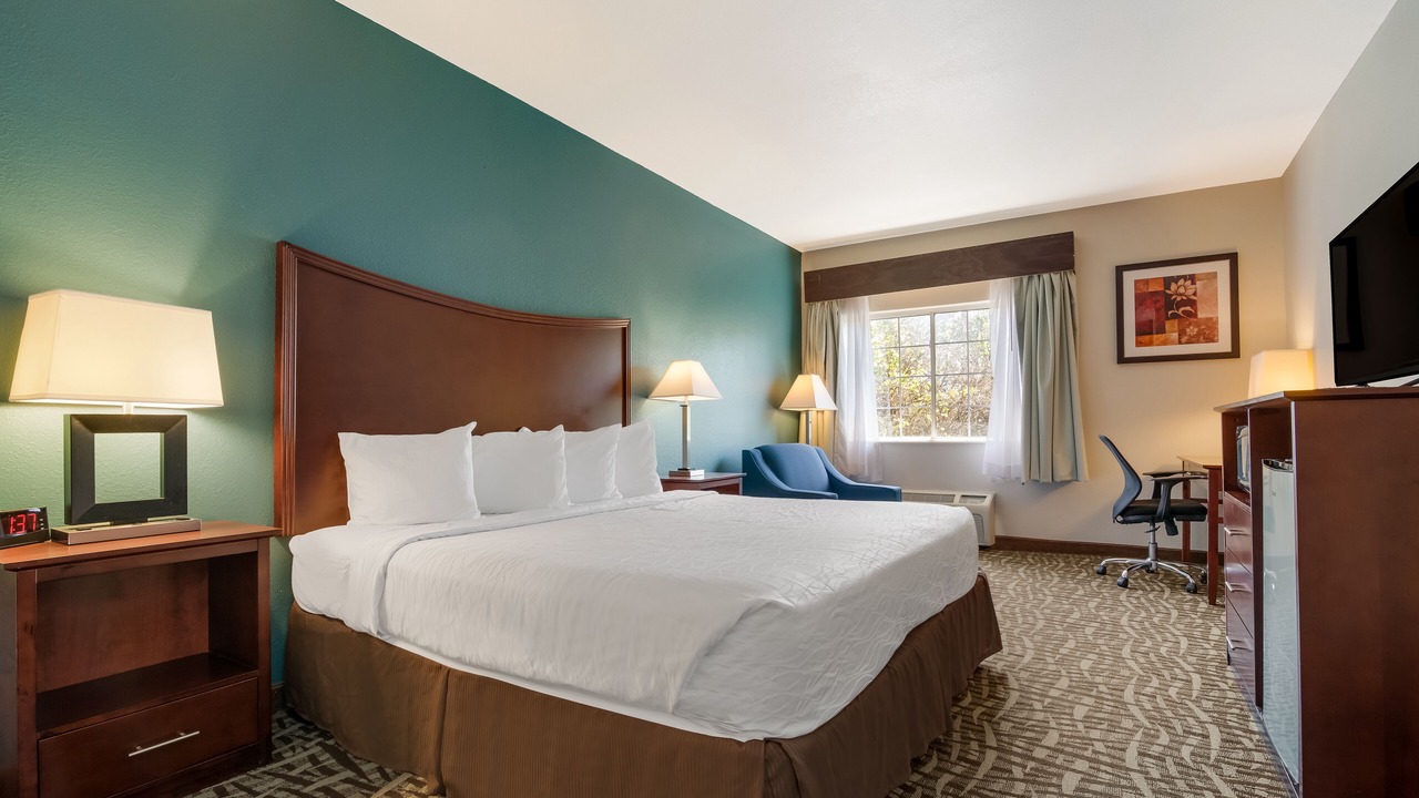 Photo of Bedroom in Topeka