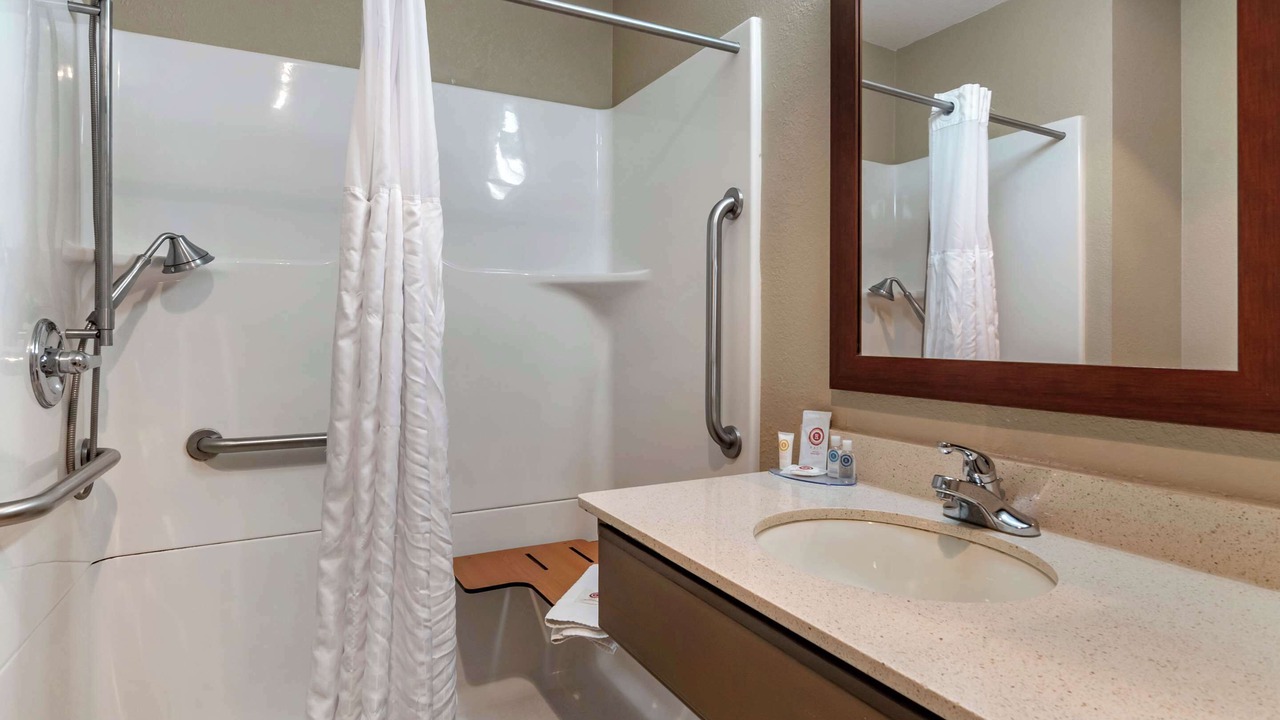 Photo of Bedroom in Junction City