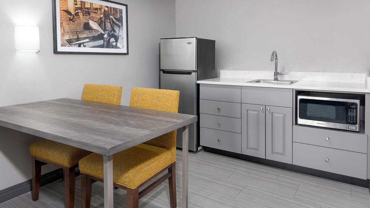 Photo of Kitchen in Country Club Plaza Area