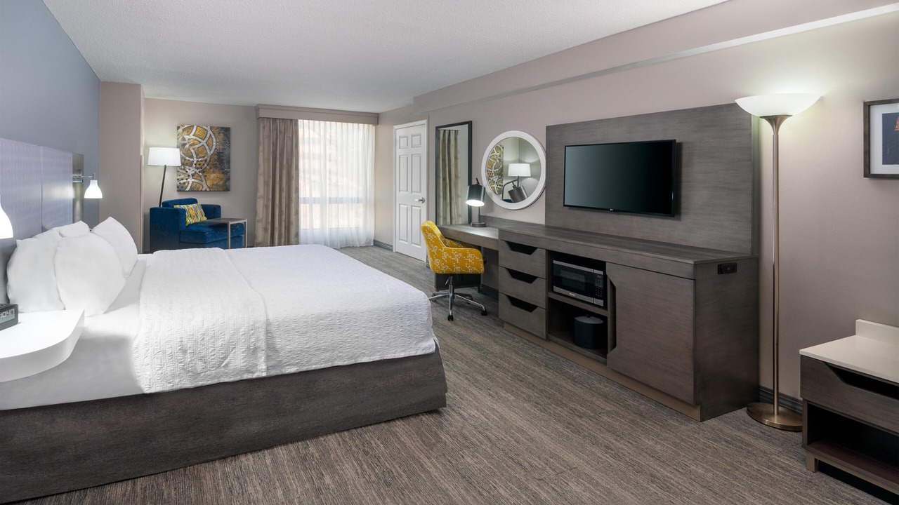 Photo of Bedroom in Country Club Plaza Area