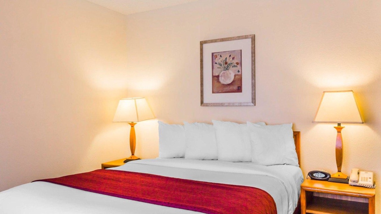 Photo of Bedroom in Golden