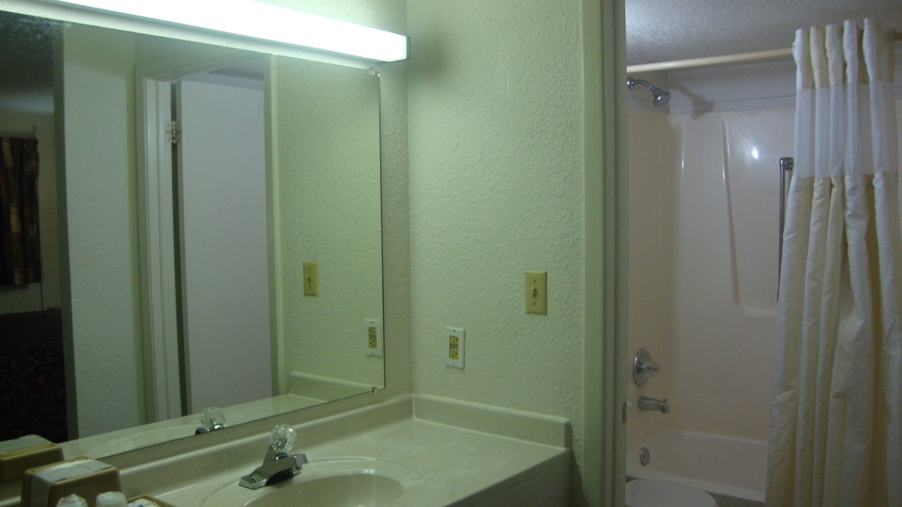 Photo of Bathroom in Pauline
