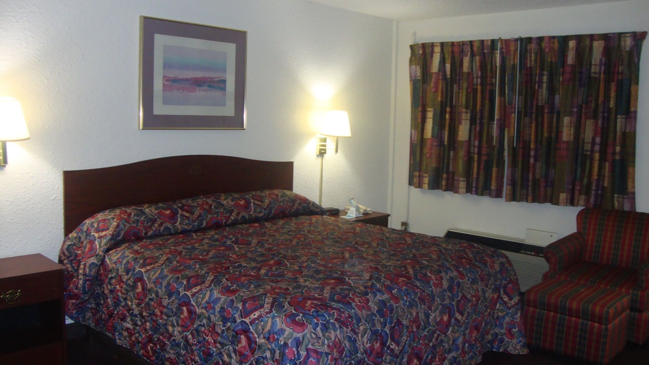 Photo of Bedroom in Pauline
