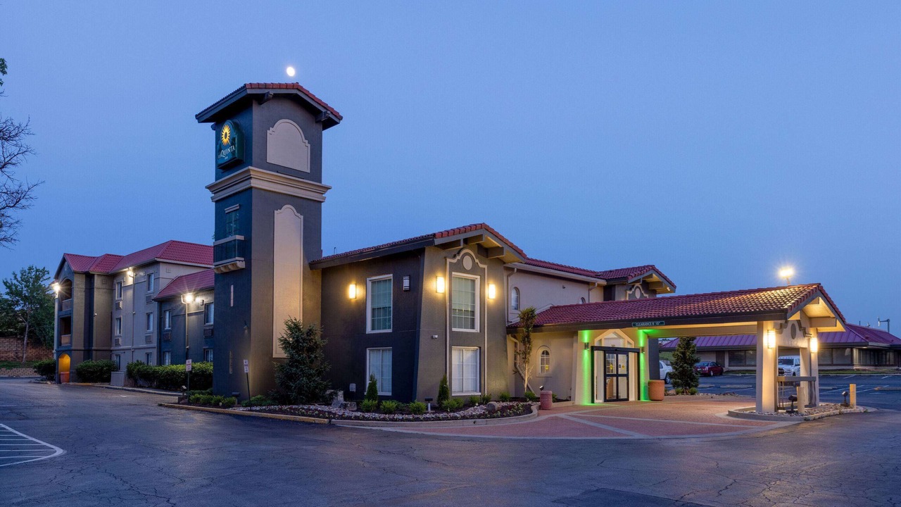 Photo of Buildings in Lenexa