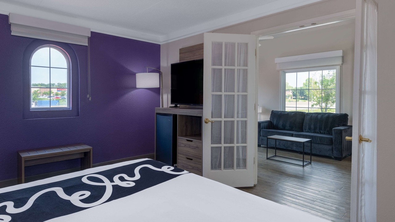 Photo of Bedroom in Lenexa