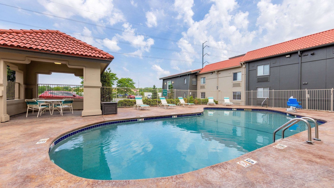 Photo of Outdoor in Lenexa