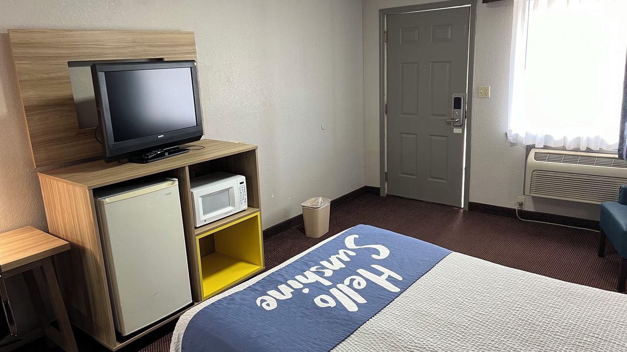Photo of Bedroom in Pratt