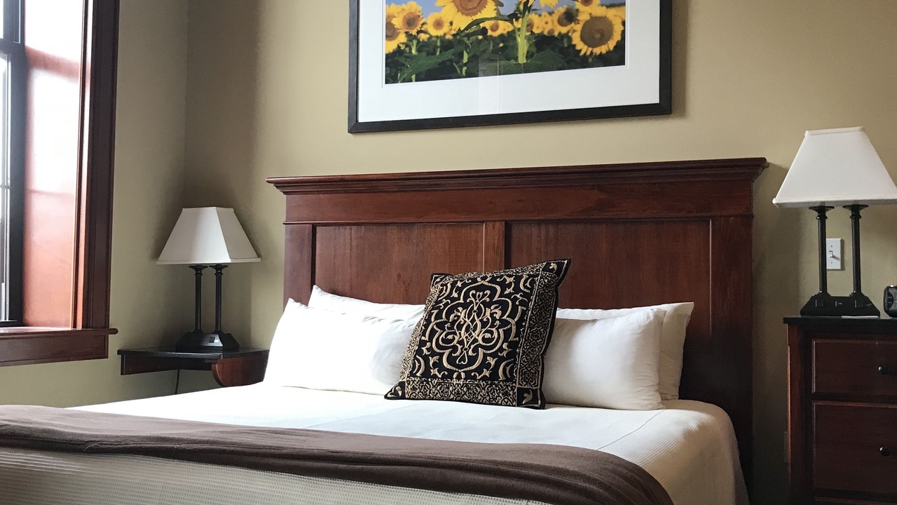 Photo of Bedroom in Lawrence
