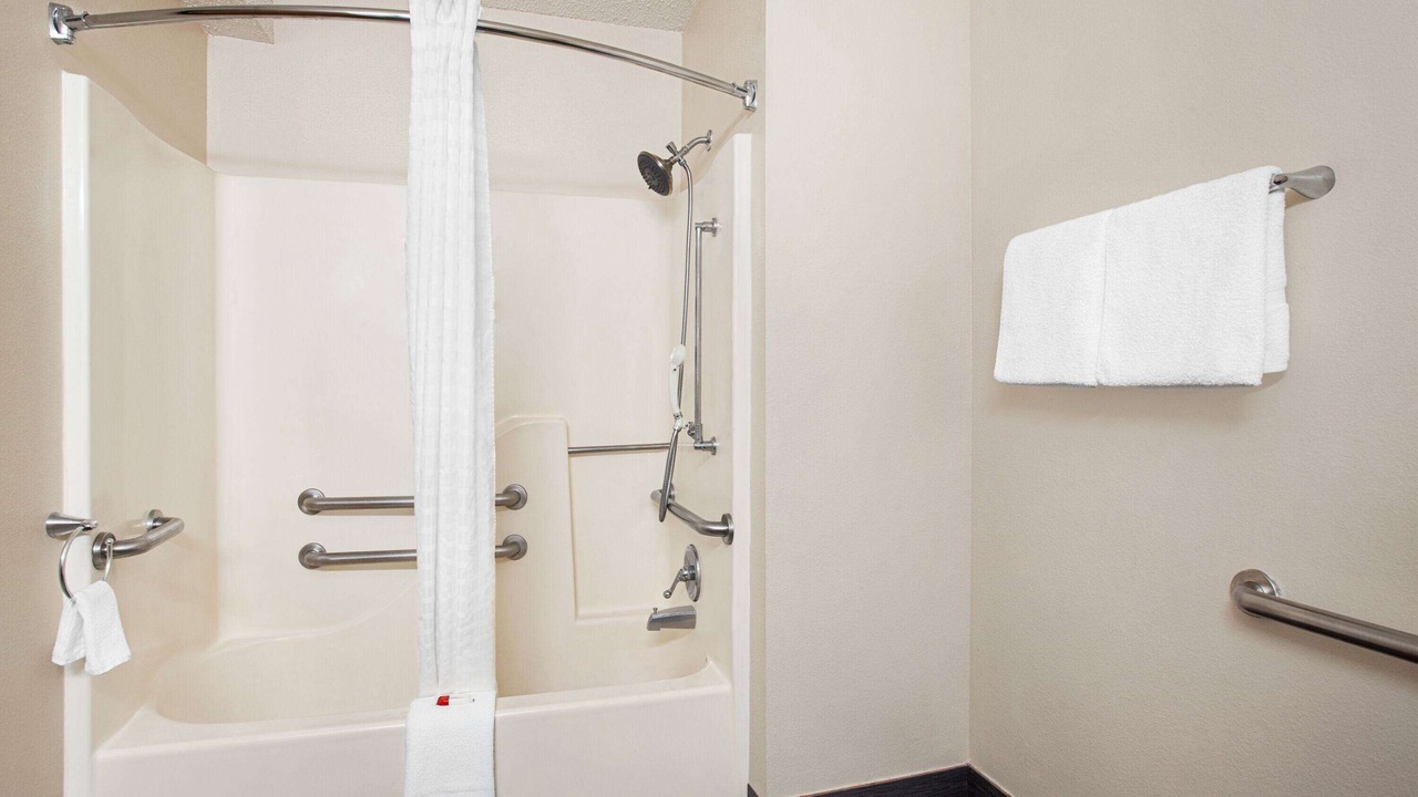 Photo of Bathroom in Lenexa