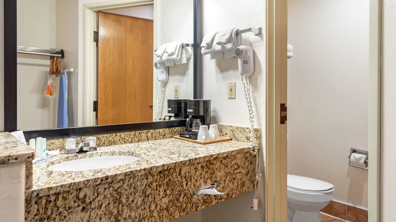 Photo of Bathroom in Limon