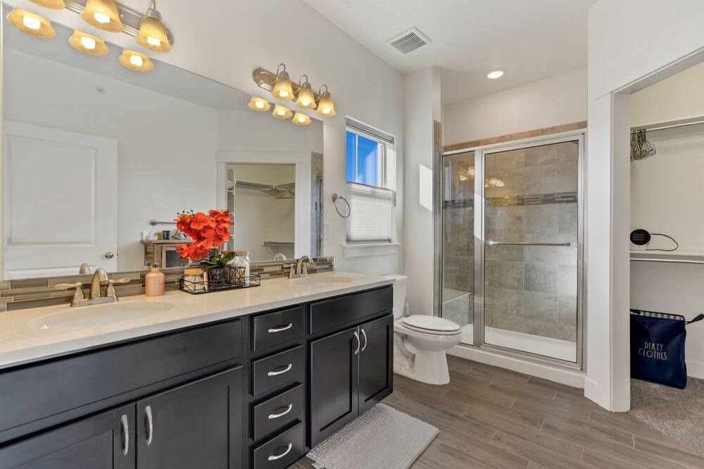 Photo of Bathroom in Centerra