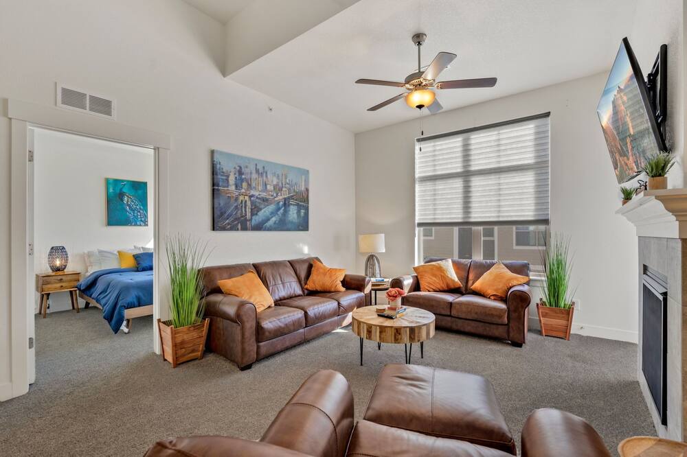 Photo of Livingroom in Centerra