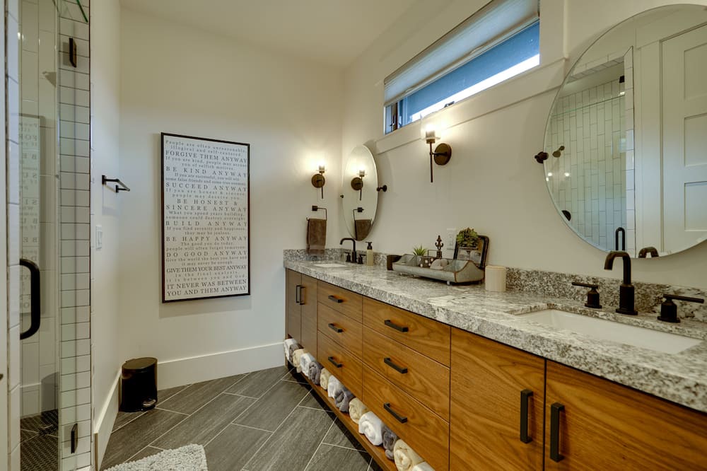 Photo of Bathroom in Kamas