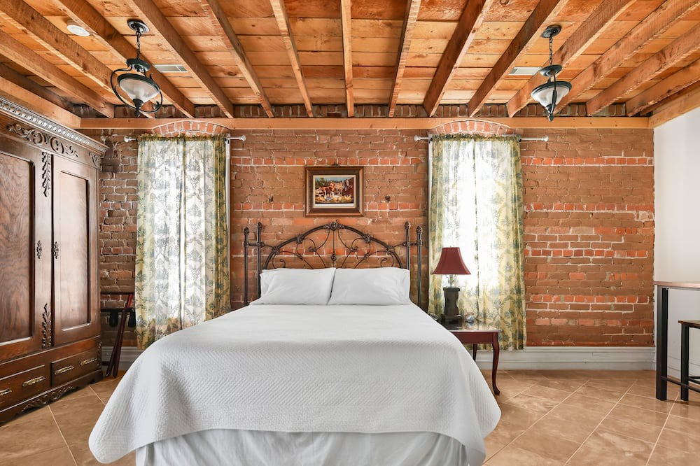 Photo of Bedroom in Huntsville