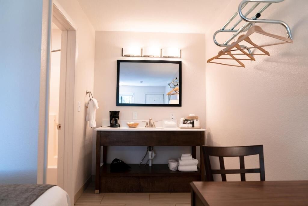 Photo of Bedroom in Saratoga