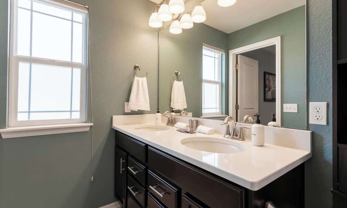 Photo of Bathroom in Stapleton