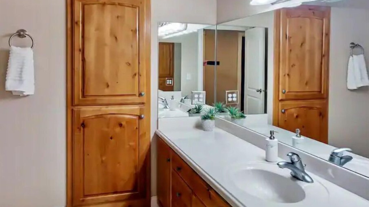 Photo of Bathroom in Highland