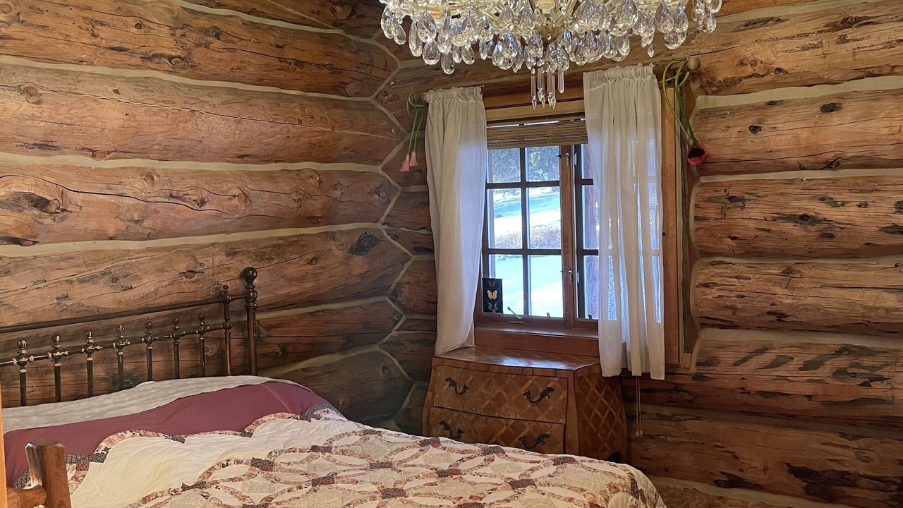 Photo of Bedroom in Eagle