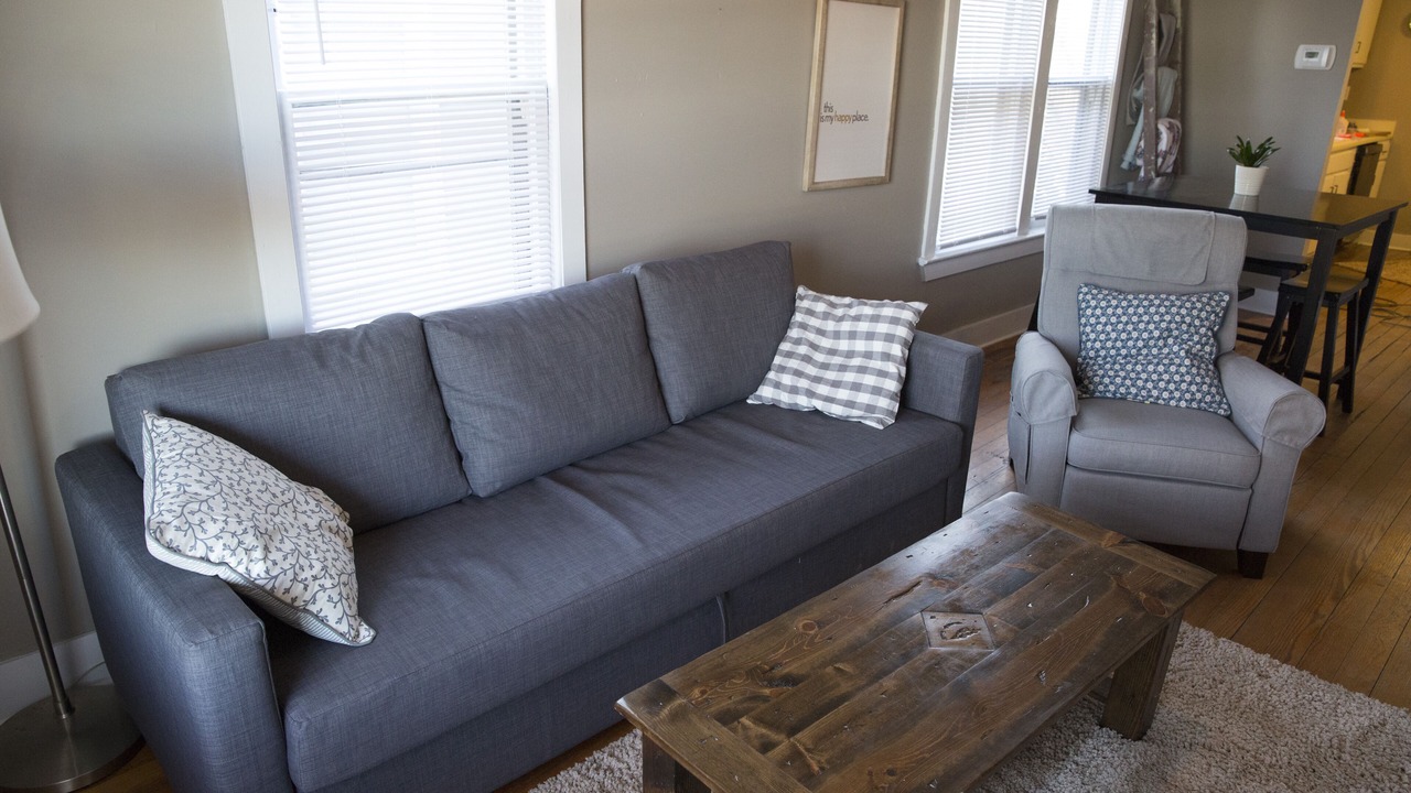 Photo of Livingroom in West Plaza