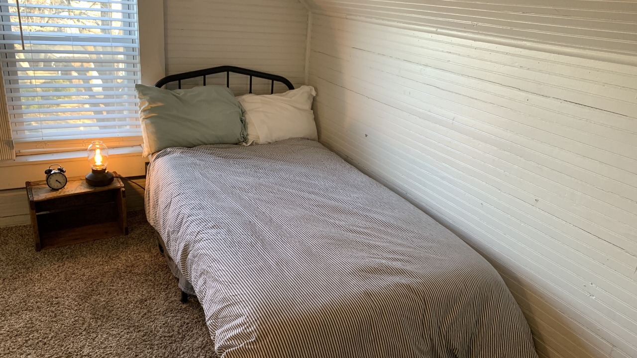 Photo of Bedroom in West Plaza