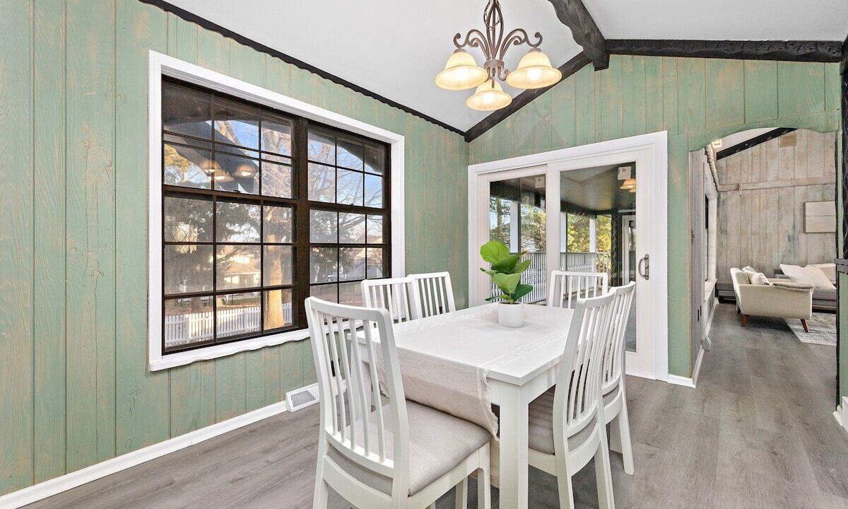 Photo of Livingroom in New Century