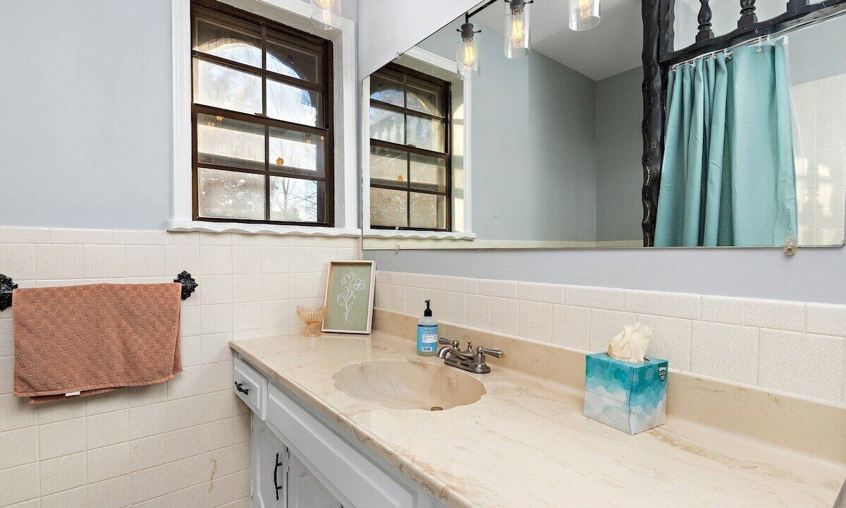 Photo of Bathroom in New Century