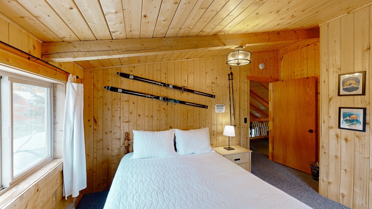 Photo of Bedroom in South Fork