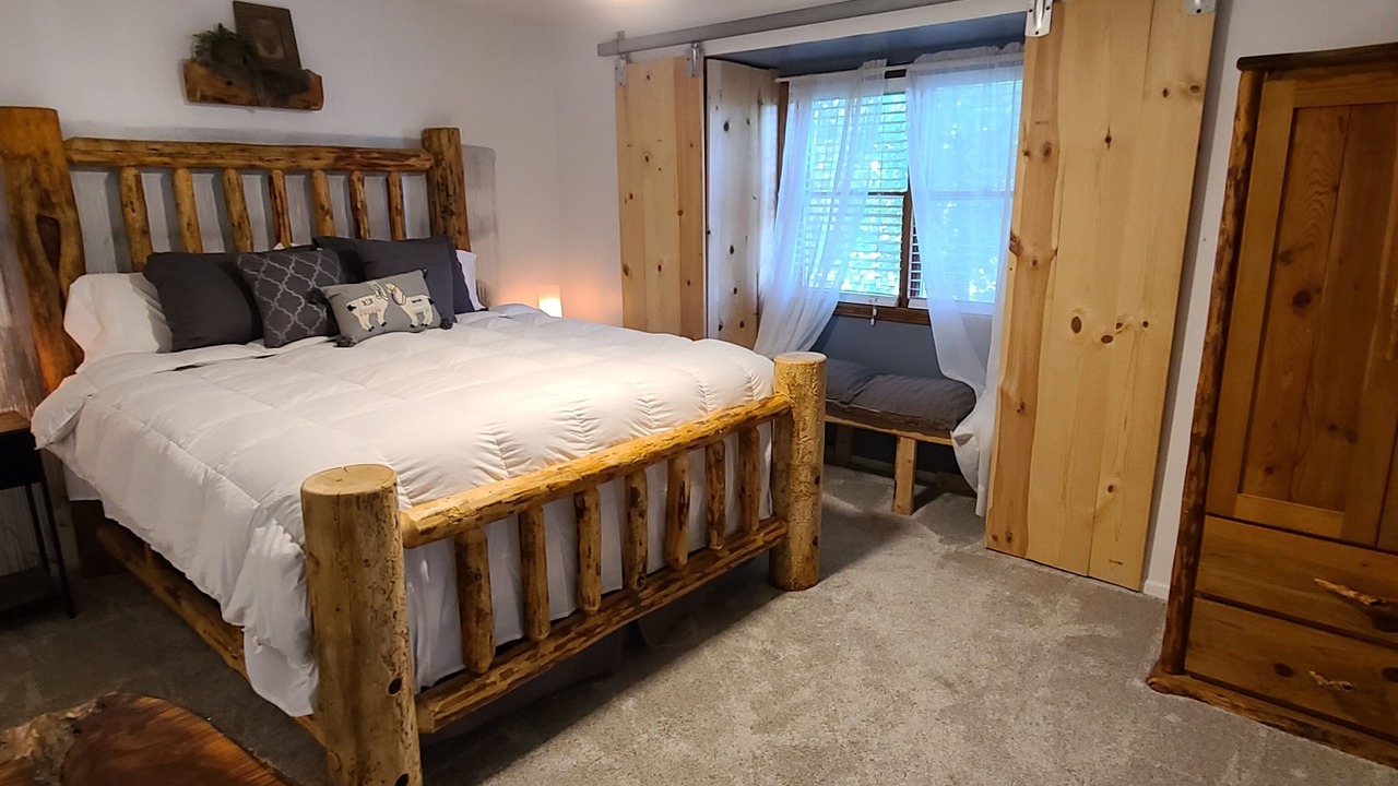 Photo of Bedroom in Homestead