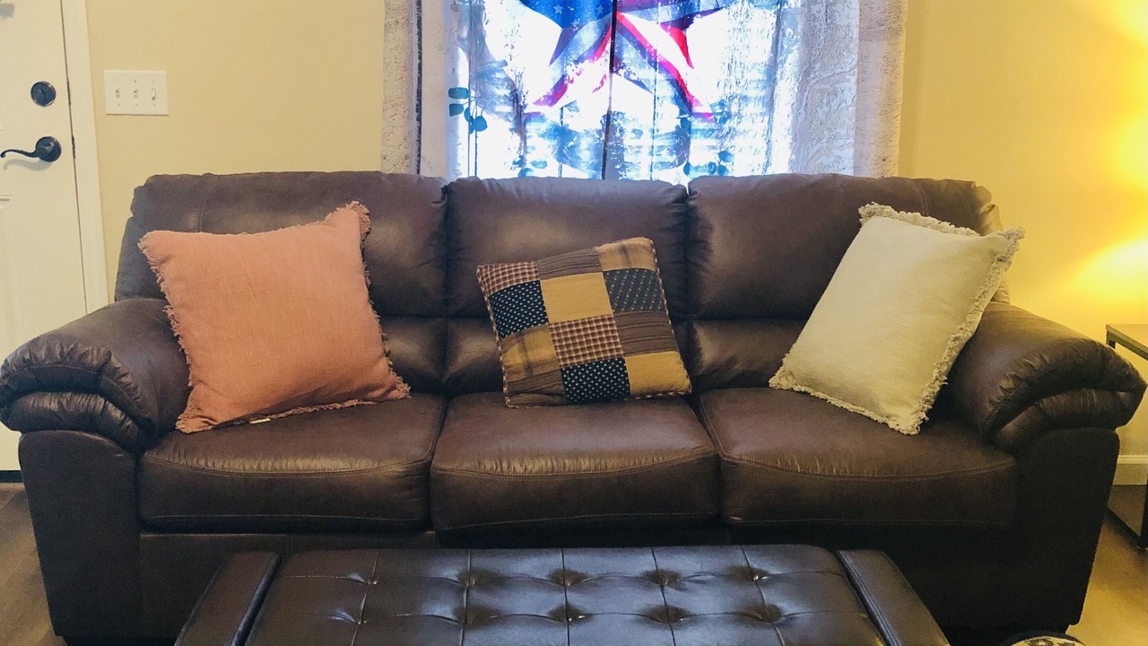Photo of Livingroom in Tulsa County