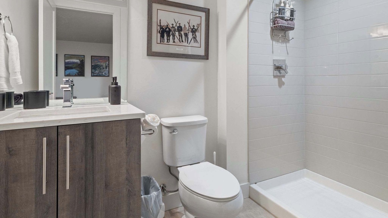 Photo of Bathroom in Golden