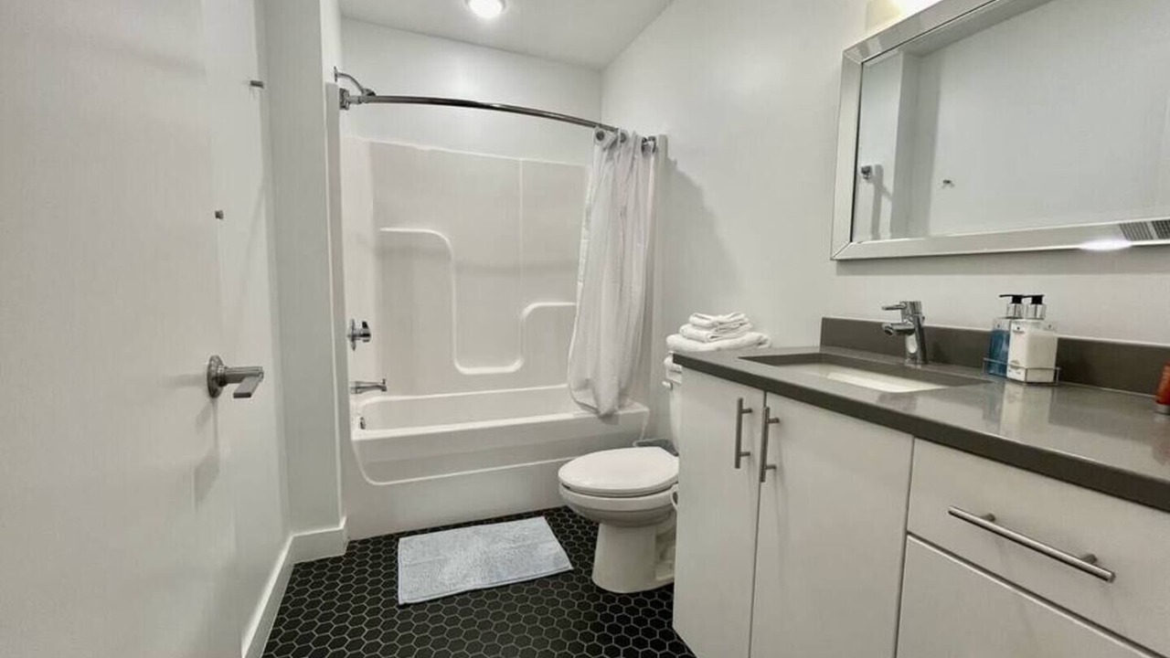 Photo of Bathroom in Old Market