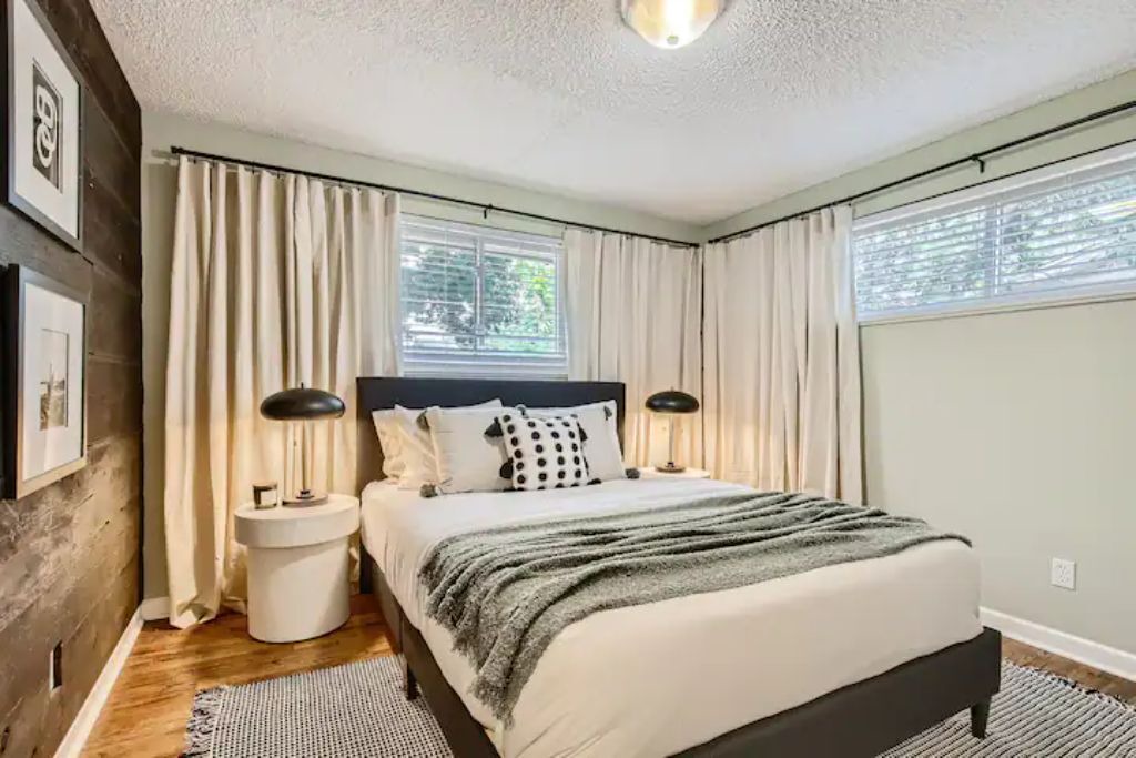 Photo of Bedroom in Lamar Heights Area