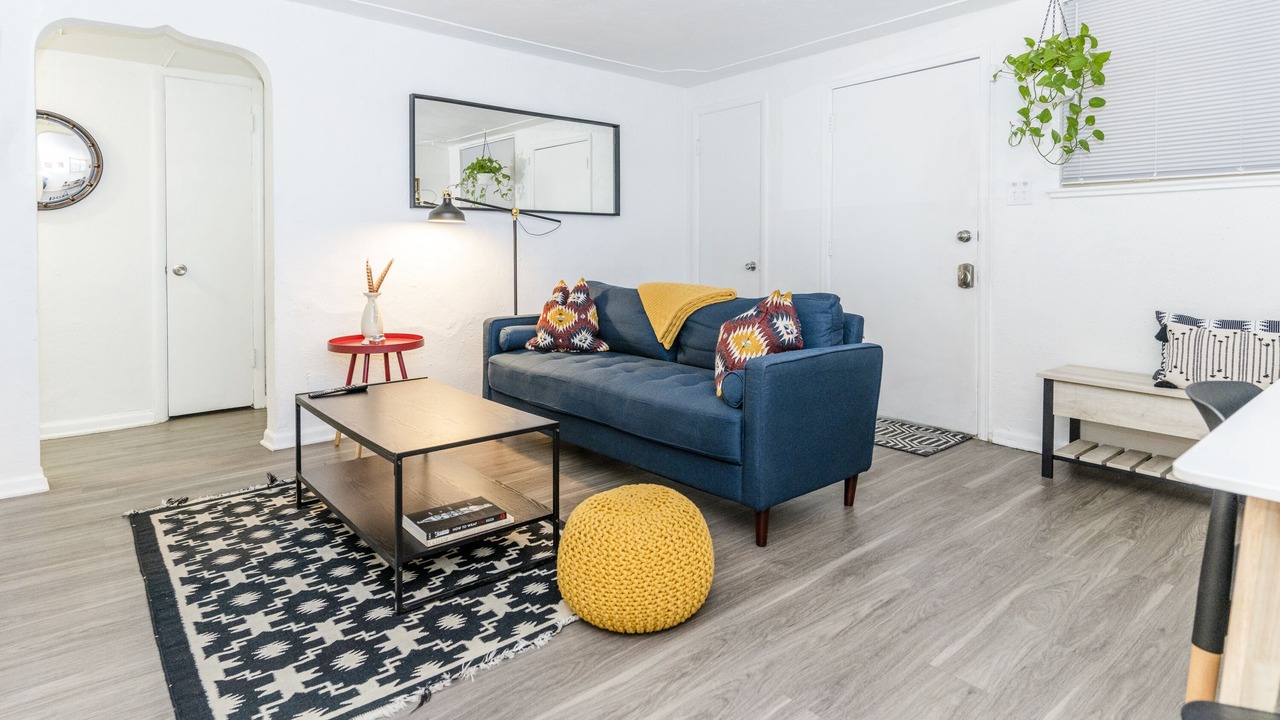 Photo of Livingroom in North Aurora