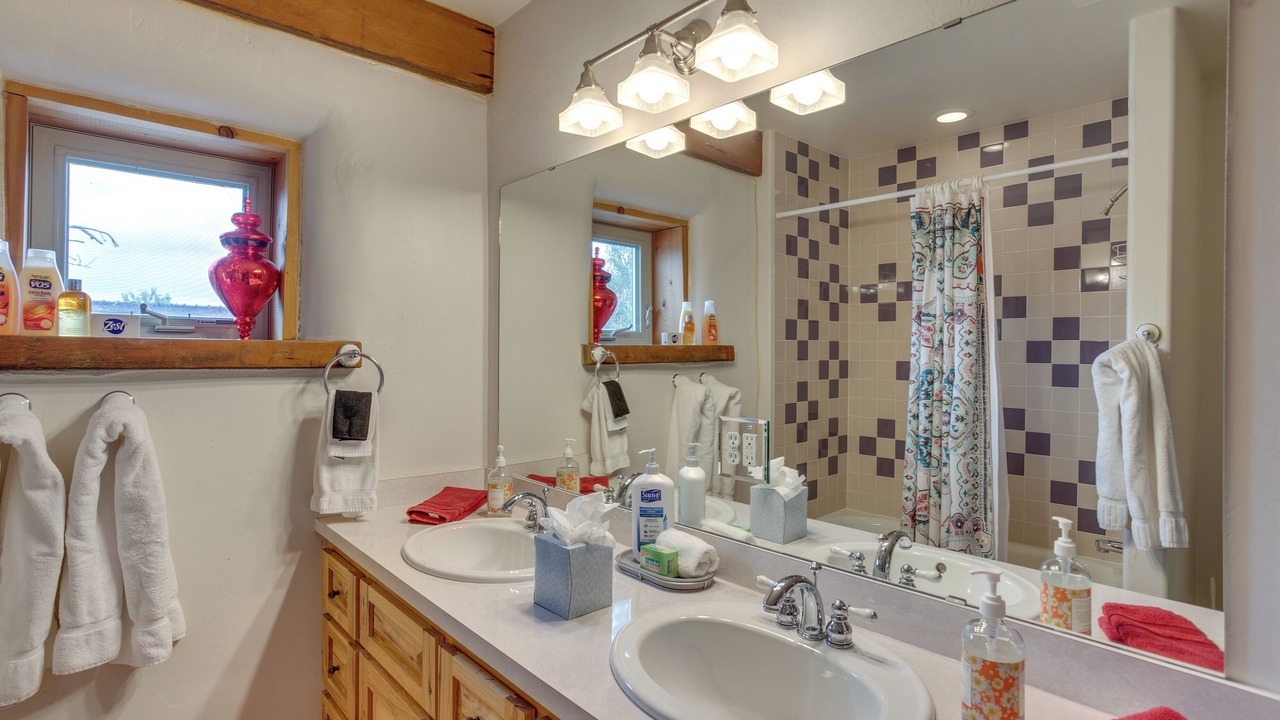 Photo of Bathroom in Vernal