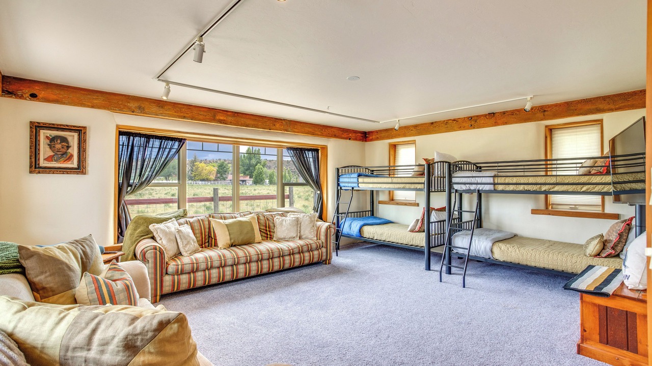 Photo of Bedroom in Vernal