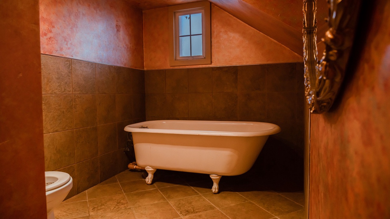 Photo of Bathroom in Southmoreland