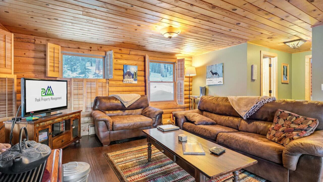 Photo of Livingroom in Fairplay