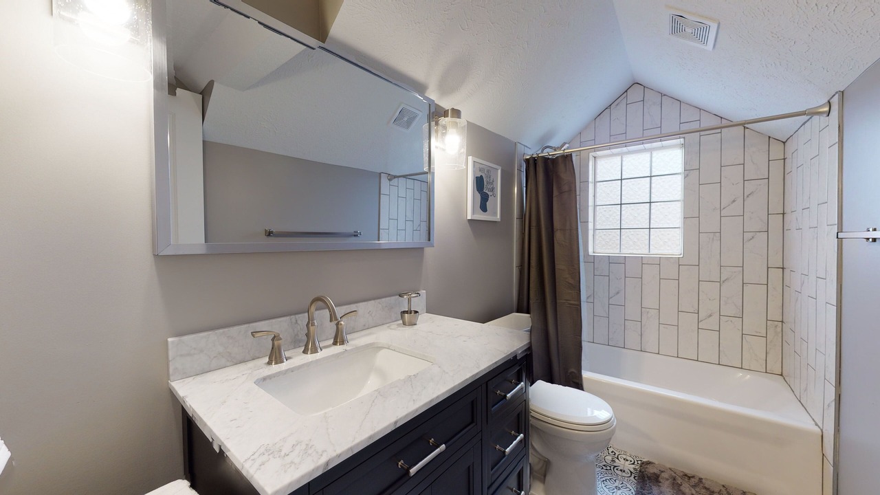 Photo of Bathroom in Morton Meadows