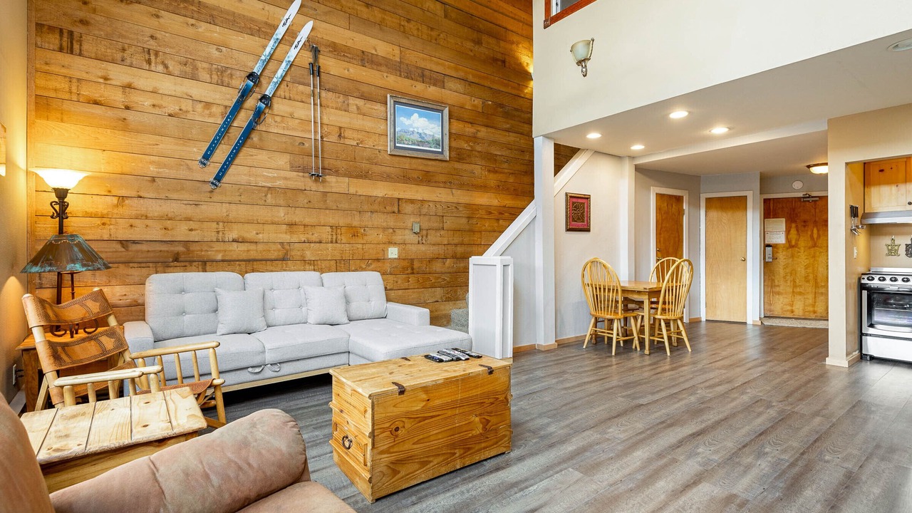 Photo of Bedroom in Lakeside Village