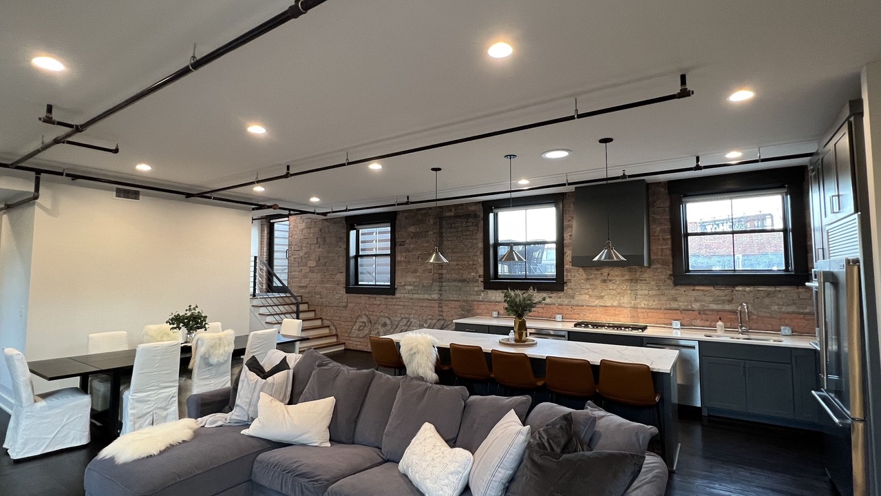 Photo of Livingroom in Downtown Lincoln