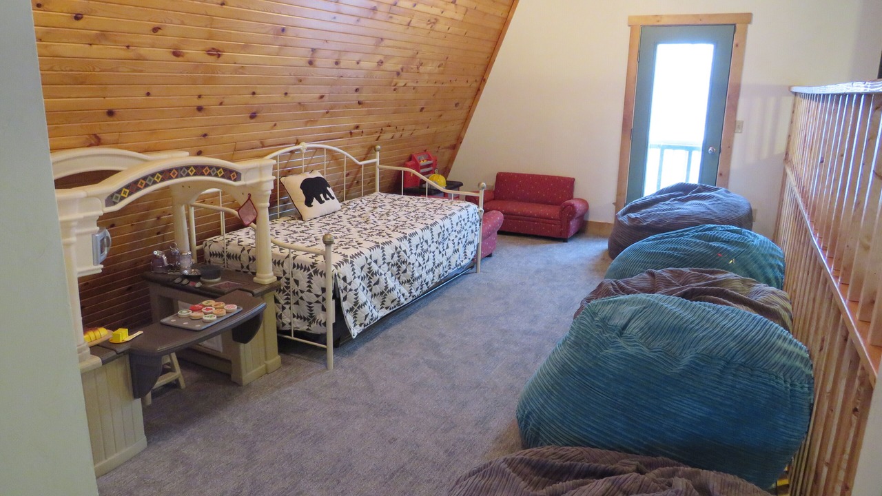 Photo of Bedroom in Star Valley Ranch