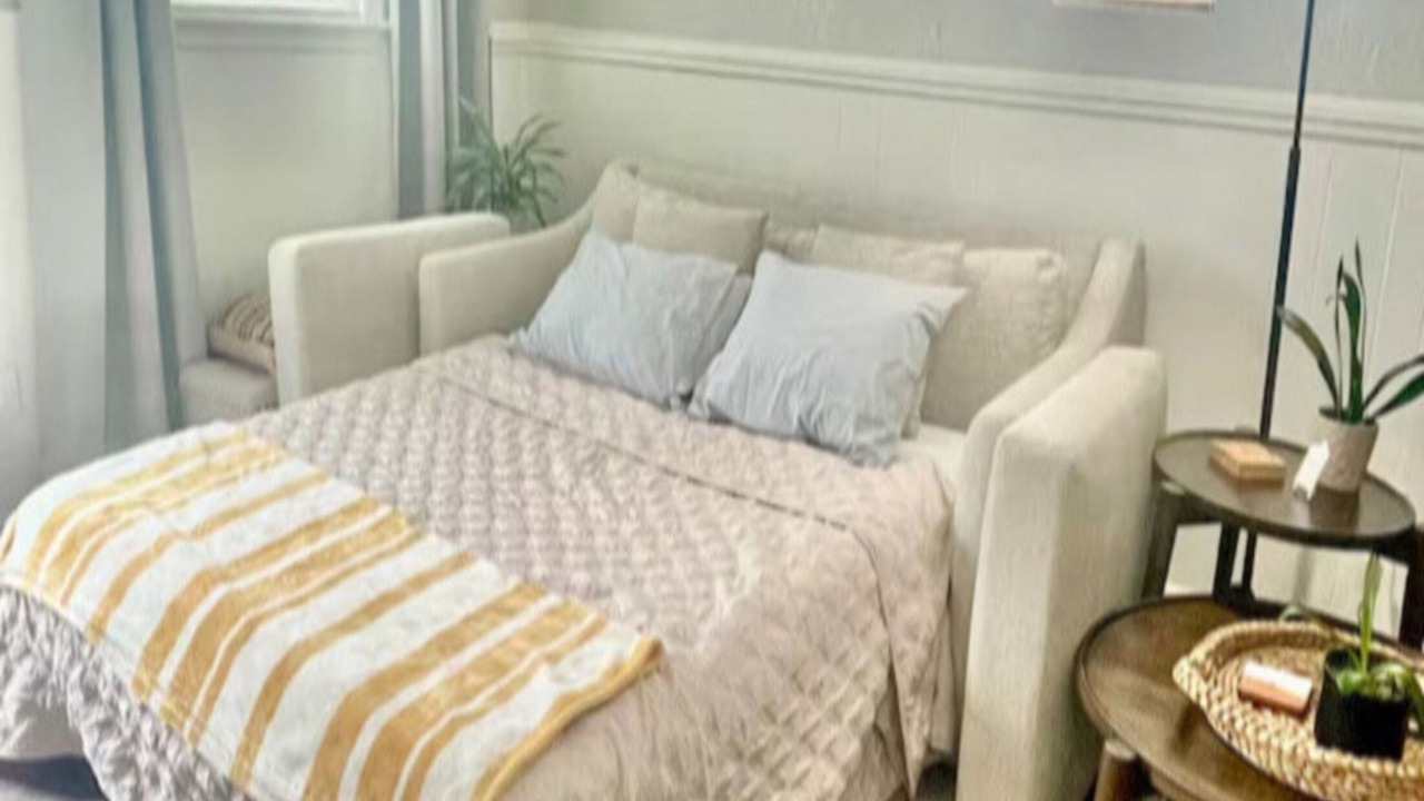 Photo of Bedroom in East Lawrence